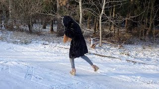 very slippy wedges high heels on ice (scene 378)