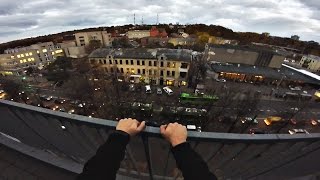 Rooftop Parkour During Rush Hour | POV