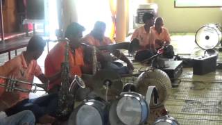 กุหลาบโชว์  Mr JORGE BAND       บรรเลงเพลงลูกทุ่งจังหวะสนุกๆ แบบฉบับแตรวงชาวบ้านครับ