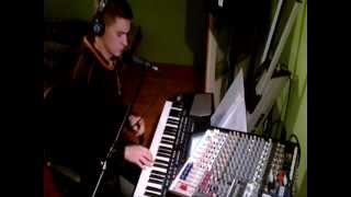 W TAKĄ CISZĘ WOKAL KORG PA500 PIANO COVER