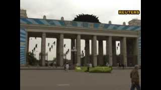 В центре Москве перед праздником повесили десантников