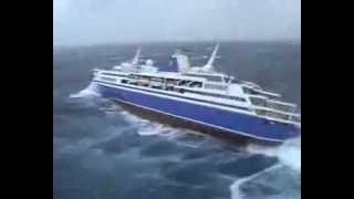 cyclone Valentina cruise ship Voyager