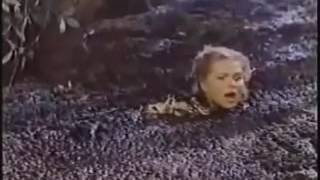Mistress of the world   quicksand scene