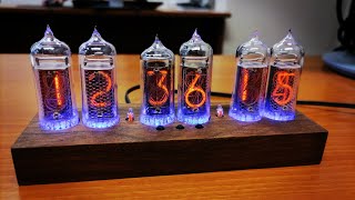 Часы на электронных Советских Радиолампах СССР. ソ連の電子ソビエト無線管の時計。