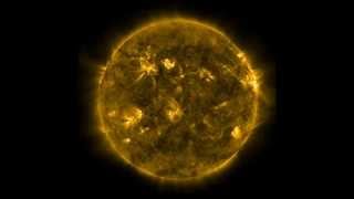 Planet like UFO refueling from the SUN ( Original Nasa Helioviewer Pictures ) Timelapse hd