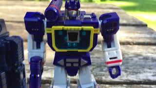 Сравнение Разных Версий Саундвейва (Transformers Soundwave Review)