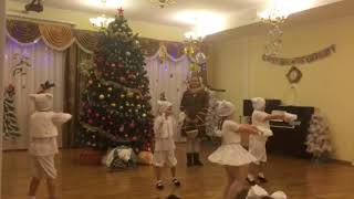 Твист - белых медведей.(под.гр.) Коломна,детский сад 15 "Светлячок"