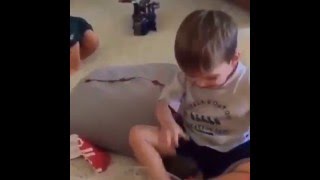 A funny Christmas present gift prank!