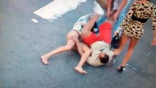 Проститутки лупят клиента ! + 18