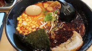 SPICY BLACK GARLIC RAMEN | EAT WITH ME