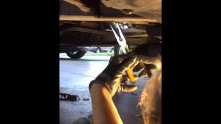 How to remove broken plug