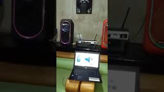 Lip*41/Cặp loa SONY Xb60 lại được kết nối mixer với những bài nhạc cách mạng.