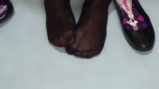 Black nylon feet