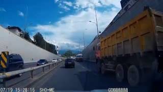 Almaty. The roads. After thunder - storm. Красивый город и город после грозы.