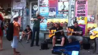 Hamburg'da sokak orkestrasi