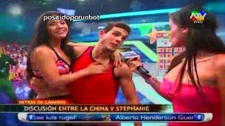 COMBATE: STEPHANIE "INSULTA" A LA CHINA EN VIVO. LO QUE NO SE VIO 21/02/13