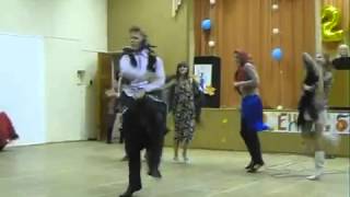Бабки ёжки XDDDDD (Орешик в чёрной юбке)