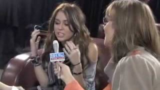 Miley Cyrus Backstage Chicago with 8 year old
