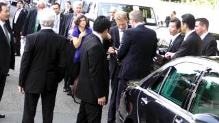 ドイツ大統領車列 駐日ドイツ大使館到着 German President visits Tokyo Japan