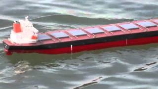RC bulk carrier