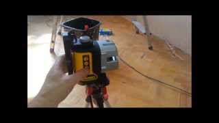 сравнение яркости лазерных уровней  bosch pcl 10 & DeWALT 089 K - солнечный день