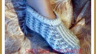Двухцветные следки, связанные спицами, Two-colored socks, knitted with needles