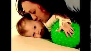 Трогательное видео. Берегите своих детей.
