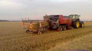 ACUMULATOR  BALÍKU  SENA SLÁMY AB 700 baling loading bale wagon