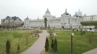 Месяц самоизоляции: беспилотник облетел пустующие улицы Казани
