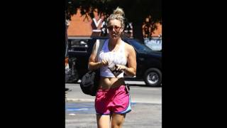 Kaley Cuoco's Belly Button #2