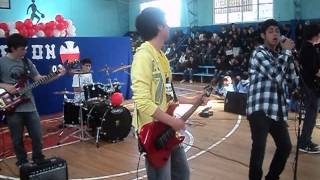 Los Bunkers - Nada Nuevo Bajo El Sol Cover En Vivo - LVC
