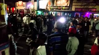 Girls fight at 6th street @sxsw