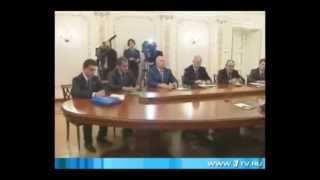 Политика власти: больше мигрантов, нездоровых и разных