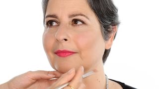 Simple Evening Makeup Look For Mature Women