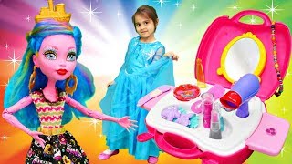 Куклы Монстер Хай. Маша и Гулиопа собираются на вечеринку