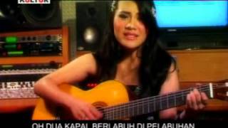 OH DUA KAPAL - Lagu Akustik Minahasa Populer Sepanjang Masa - Lidya Korompis