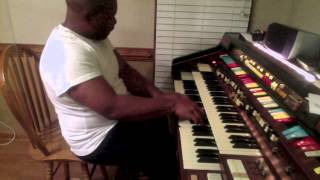 Pierre Introduces Hammond Organ