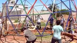 Construcción de un Domo Geodésico Sustentable !!