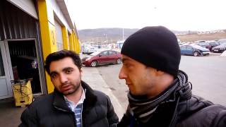 Клиент из Азербайджана покупает автомобиль на авторынке в Грузии Архив: (Февраль 2015г.)