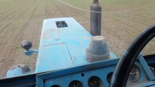 MTZ-82.  Virsmēslojuma sēja. 2017.