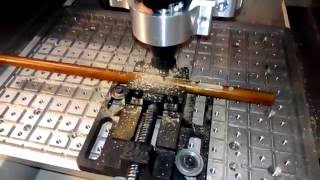 SDG3-DRV-B5 on Gravograph machine. By Saci