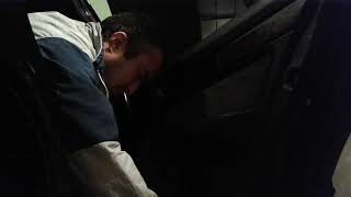Как снять карт, обшивку двери на BMW E34