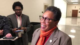 Pelosi meets with her potential rival, Fudge