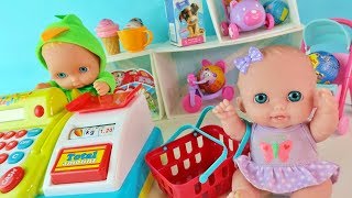 Куклы Пупсики Играют в Магазин. Покупаем Подарки на 8 марта, Открываем Сюрпризы и Игрушки Зырики ТВ