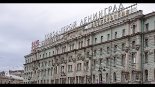 РУФЕР УПАЛ С КРЫШИ ГОСТИНИЦЫ/ ГОСТИНИЦА ОКТЯБРЬСКАЯ