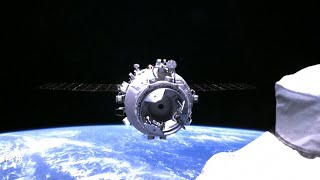 Shenzhou-12 docking