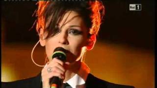 Sanremo 2011 - Anna Tatangelo - Bastardo