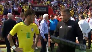 Neymar being subbed on, after being injured for 3 months
