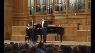 Hvorostovsky in 1990 - Vittoria, mio core! (Carissimi)