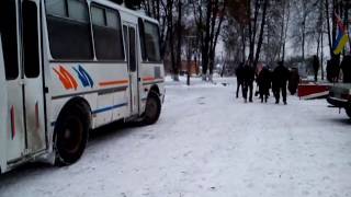 На Житомирщині виборців організовано підвозили до дільниці